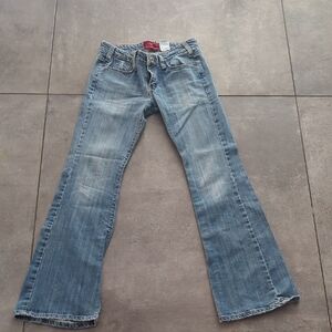 Levis Vintage Flare 572 Size 26/27